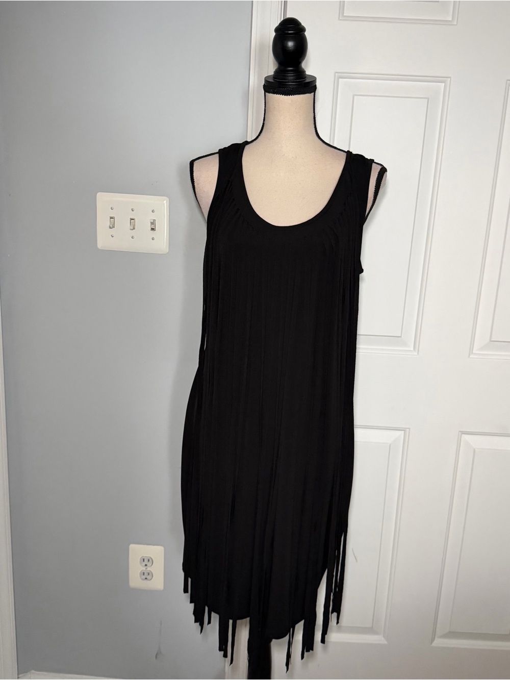 Chic Black Sleeveless Fringe Mini Dress